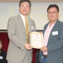 校長致送感謝狀予郭瑞海先生